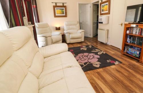 Liskeard House | 3 Rosecraddoc Lodge