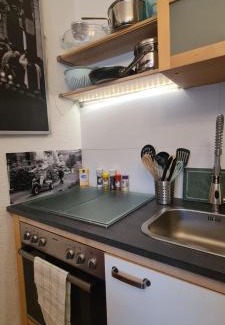 Oberhausen Apartment | 3 Schlafzimmer &Wohnküche