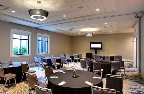 Grandview Heights Hotel | 3-Star Hotel ∙ Courtyard by Marriott Columbus OSU
