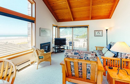 Manzanita Condo | 3-story beachfront condominium with beach access, W/D, gas fireplace, and decks