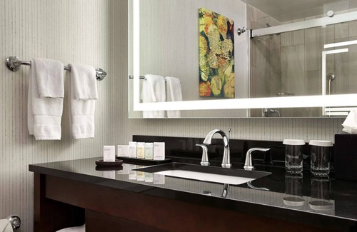 Friendship Heights Hotel | 3 Units | Washington DC Suites with Metro Connection | Indoor Pool
