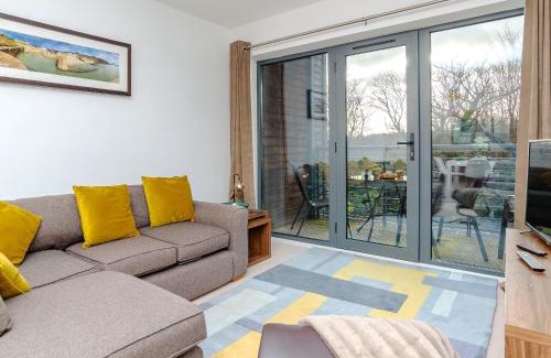 Charlestown Apartment | 3 Waterwheel Apartment