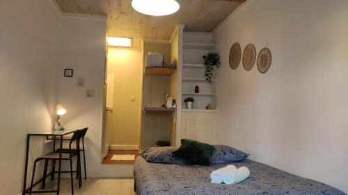Melun Apartment | 30 Boulevard Studio Apartment - 01
