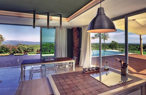 Peruski House | 300 m² House ∙ 3 bedrooms ∙ 8 guests