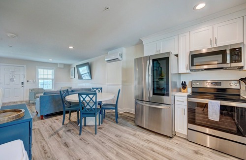 Surf City Apartment | 3004 Queen Suite, 3rd Floor Oasis