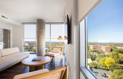 Garden Hills Apartment | 3005 Buckhead