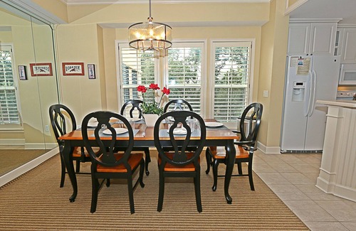 North Forest Beach Condo | 301 North Shore End Unit, No carpet, CLEAN, Wrap-around Balcony, Sept 1-6n avai