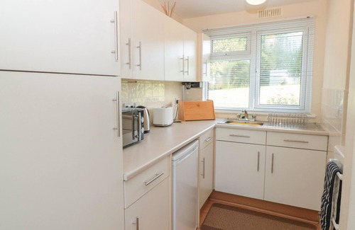 Dartmouth Cottage | 304 Norton Park