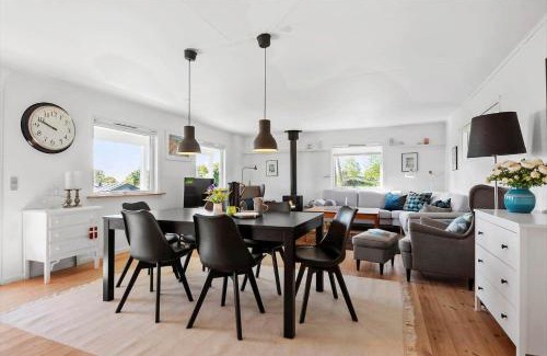 Saksild Strand House | 30459-Odder-Solskraenten-2