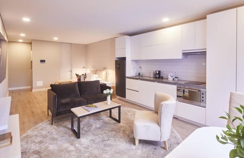 Antiguo Country House | 305 New Fancy Loft Parque El Virrey by LETOH