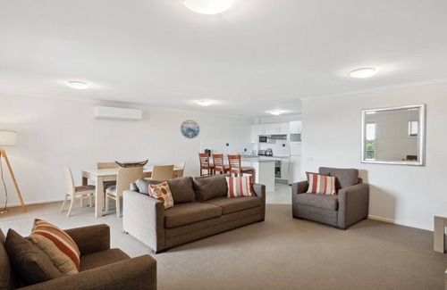 Port Macquarie Apartment | 306 South Pacific Apartments