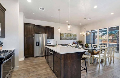 Santa Clara House | 31| Pool Palace in St George with Snow Canyon View