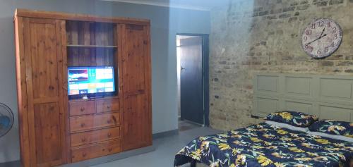 Pretoria House | 329 on 30th Avenue Villieria Jimmy