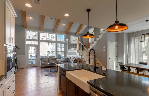 Long Neck House | 32904 Shadeland - Brand new in the Peninsula