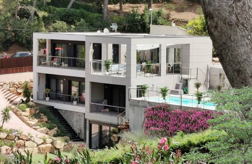 Begur Villa | 340 m² Villa ∙ 4 bedrooms ∙ 8 guests