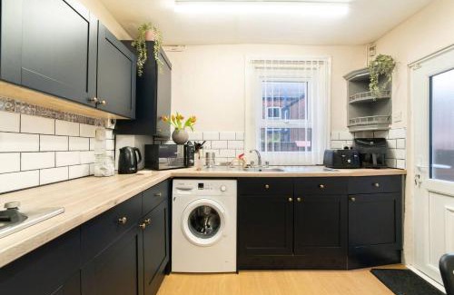 Liverpool House | 35 Off Month Stays Work-friendly Free Parking