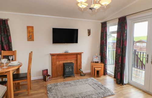 Tunstall Cabin | 36 BADGERS RETREAT, pet friendly in Catterick, North Yorkshire
