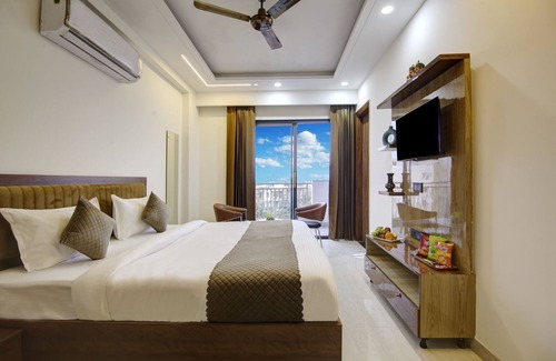 Sector 39 Hotel | 360 Degree Hotel Medicity