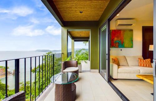 Playa Flamingo Apartment | 360 Splendor 405 Ocean View Condo- With Breakfast