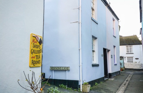 Appledore House | 37 MARKET STREET, pet friendly, with open fire in Appledore