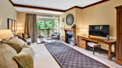 Stowe Area Resort | 378 Lodge At Spruce Peak Ski In Ski In Ski Out King Studio By Stowe Mountain Rentals
