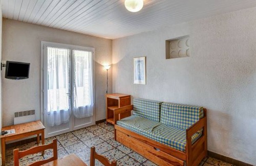 Saint-Savinien House | 38 m² House ∙ 1 bedroom ∙ 2 guests