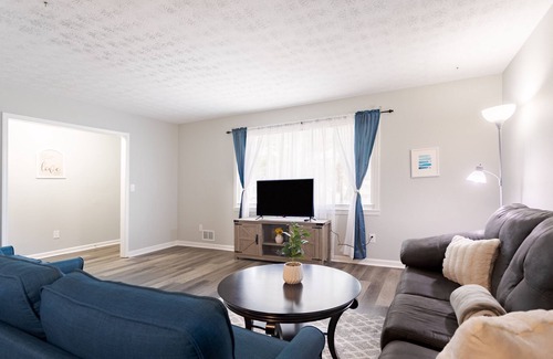 Ellenwood House | 3Bed/2.5Bath - Relax on Ridgetop