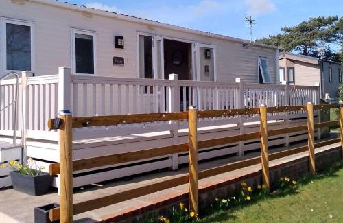 New Forest District House | 3Bed 2Bath Quiet woodland cul de sac!