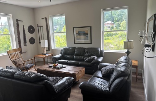 Burk's Falls Apartment | 3Bed3.5Bath @ Burk’s Falls's View
