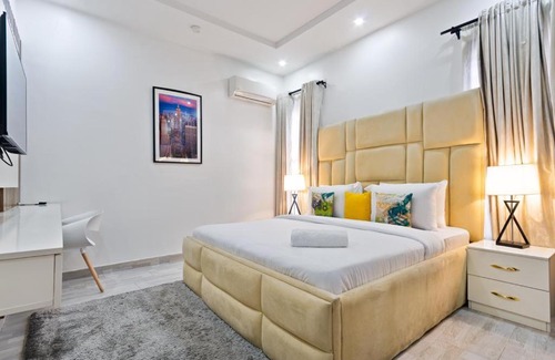 Ajah Apartment | 3BEDROOM ROYALE SUITE