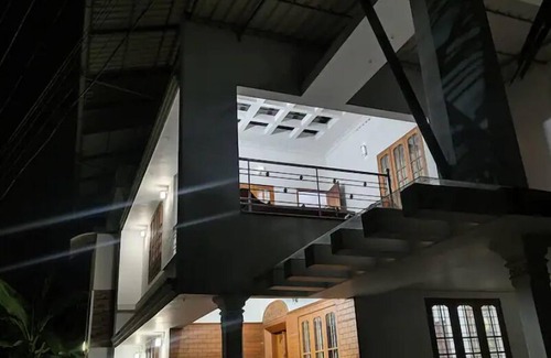 Narakal House | 3BHK A/C Family Friendly homestay in Kadamakudy.