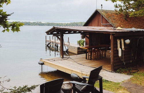 Cook Cabin | 3BR 2BA cabin with beach, sauna, game room, tennis, pickle ball, hiking