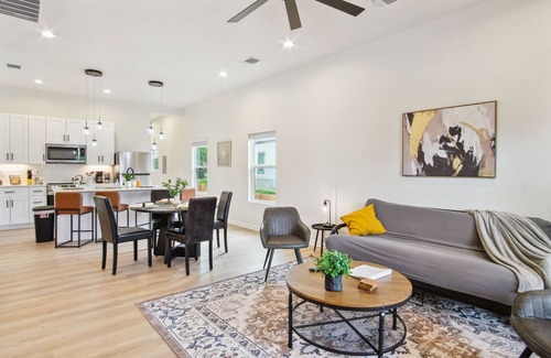 Near East Side Apartment | 3br-2ba Cityscape Haven With Panoramic Tower View