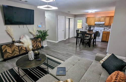 Mid City North House | 3BR Comfortable Green Haven nr Plants&Job Sites