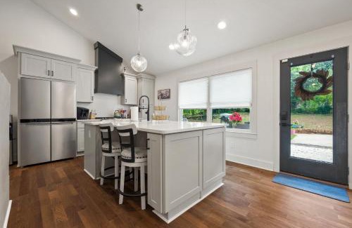 Belvedere Park House | 3BR House - Mins from Downtown Decatur