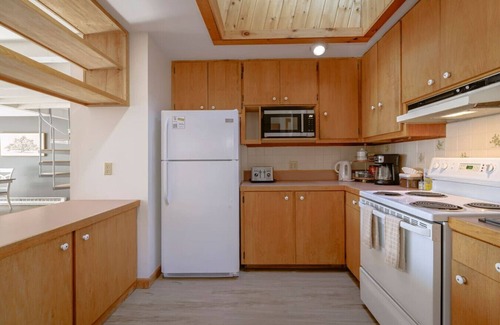 Bass Harbor Cottage | 3BR Oceanfront Spacious Cottage + Dock [Driftwood]
