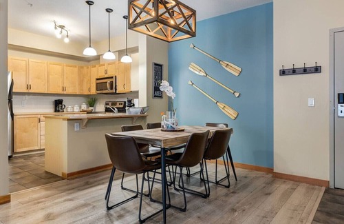 Cougar Creek Condo | 3BR Rockies Condo | Heated Pool + Hot Tub