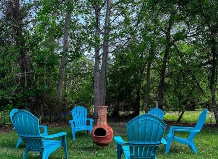 Waveland House | 3BR Stay Near the Sand