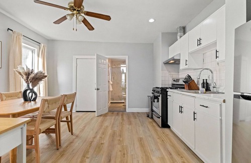 Winter Hill Apartment | 3BR2BATH Lux Home in Somerville