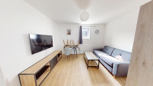 Anatole France Danton Apartment | 4ème étage, Général Sarrail