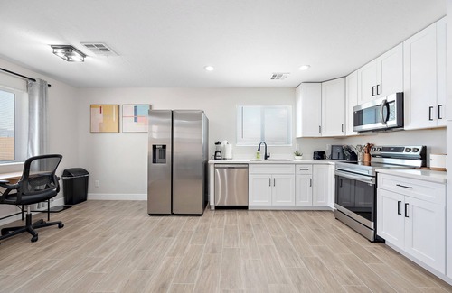 South Mountain House | 4.5 Miles From Downtown Phoenix