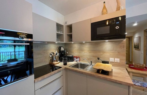 Valmorel Apartment | 4* Apartment for 5 in Valmorel, ski-in/ski-out, parking, balcony