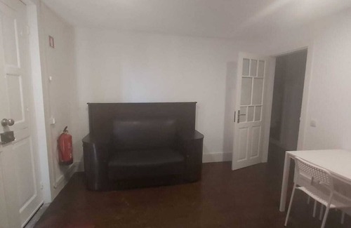 Guimaraes Apartment | 4-AS 3-bedroom house