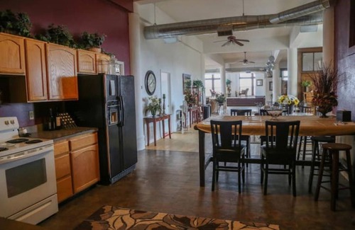 Butte Apartment | 4 BD 2 BA Penthouse Historic Uptown Butte W/Views