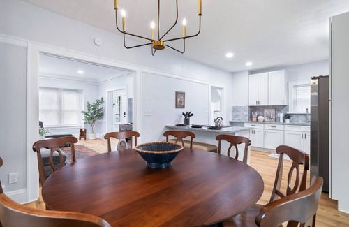 Lakewood House | 4 Bed 2 Bath Walk to Lakewood Restaurants & Shops