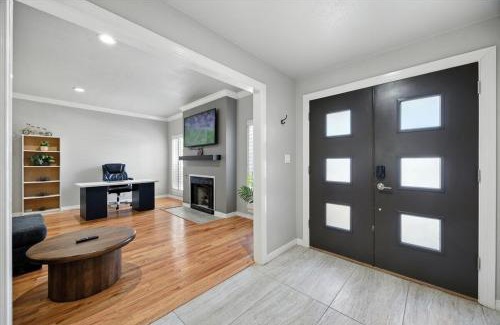 El Paso House | 4 Bed 3 and half Baths Home with Heated Pool