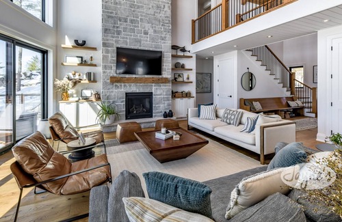 Georgian Bay Cottage | 4 bed 4 bath cottage on Gloucester Pool! Sunsets! Close to Georgian Bay!