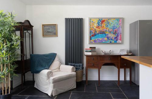 Newtown-in-St-Martin House | 4-Bed Cottage in the Lizard - Pet Friendly