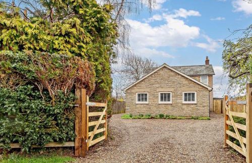 South Charlton House | 4 Bed in Embleton 89964