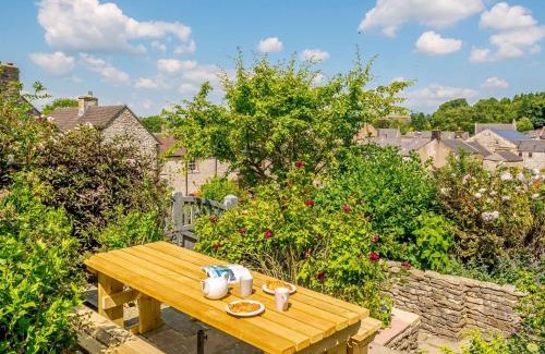 Hartington House | 4 Bed in Hartington 88196